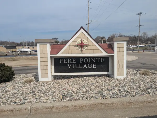 257 Lakeside DR, Ludington, MI 49431