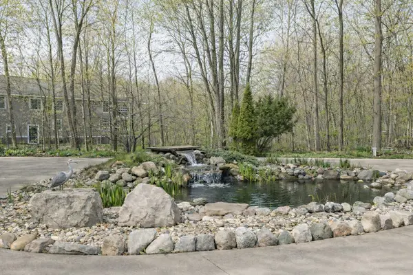 4915 Stockbridge DR, Royalton Twp, MI 49085