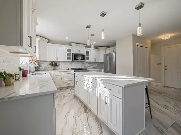 3345 E Commerce RD, Commerce Twp, MI 48382