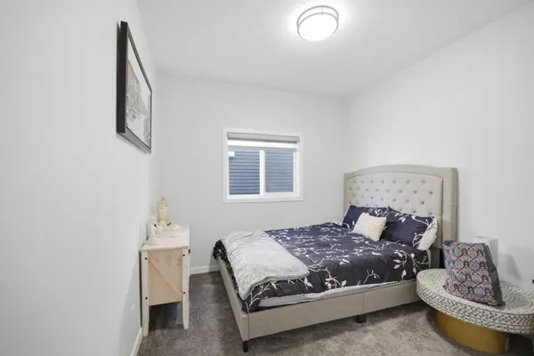 1153 Chinook Gate Bay SW, Airdrie, AB T4B5J1