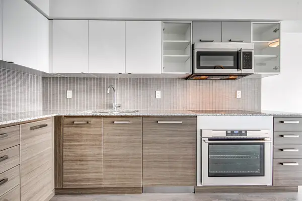 5168 Yonge ST #808, Toronto C07, ON M2N 5P6