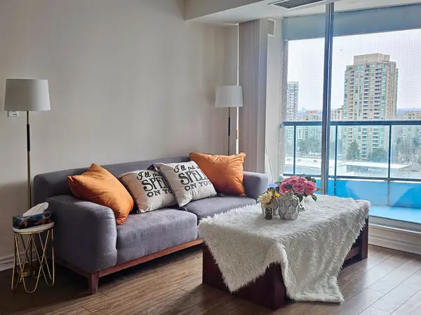 7 Lorraine DR #1816, Toronto C07, ON M2N 7H2