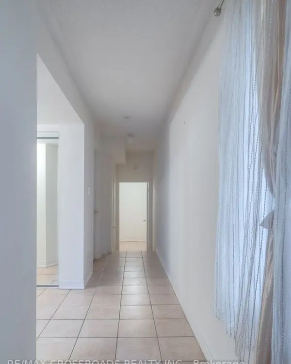 4269A Lawrence AVE E, Toronto E10, ON M1E 2S8