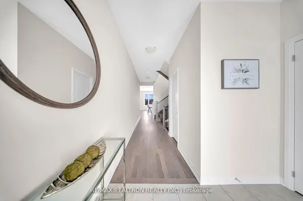 1053 Zircon MNR, Pickering, ON L1X 0P9