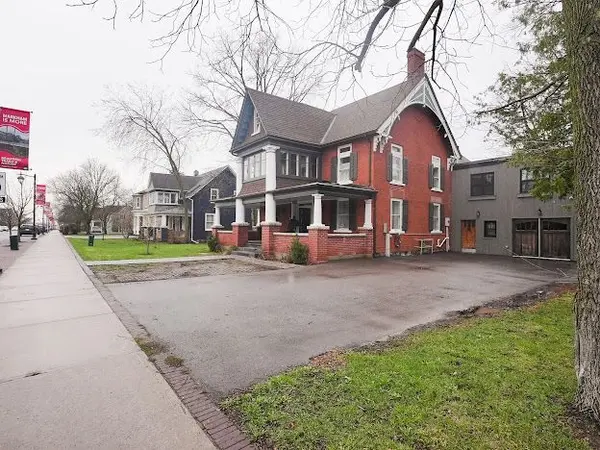 180 & 188 Main ST N, Markham, ON L3P 1Y3