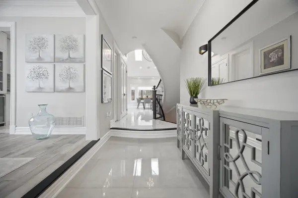 61 Woodland Trail CT, Vaughan, ON L4L 9H9