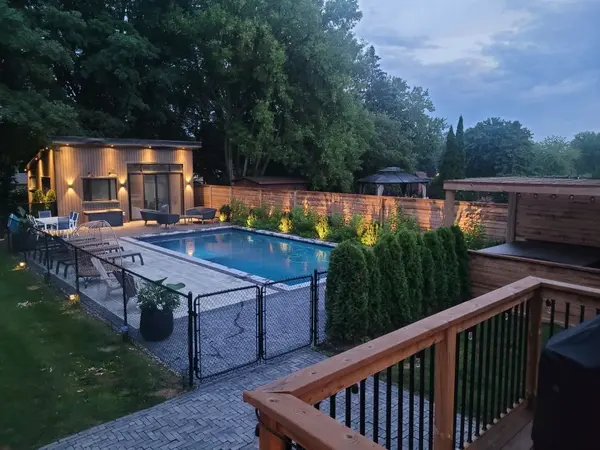 49 Jennifer CRES, East Gwillimbury, ON L0G 1V0