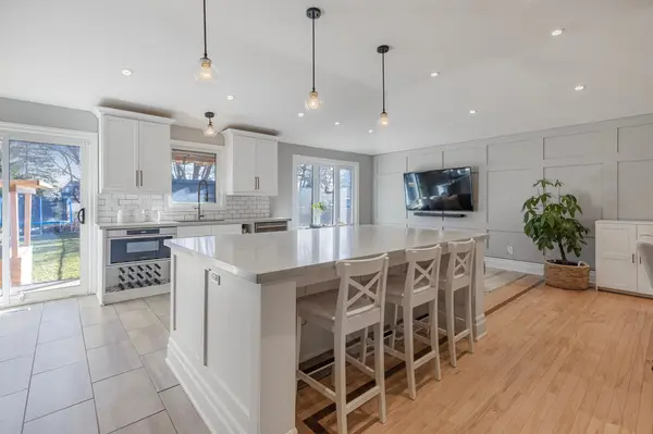 49 Jennifer CRES, East Gwillimbury, ON L0G 1V0