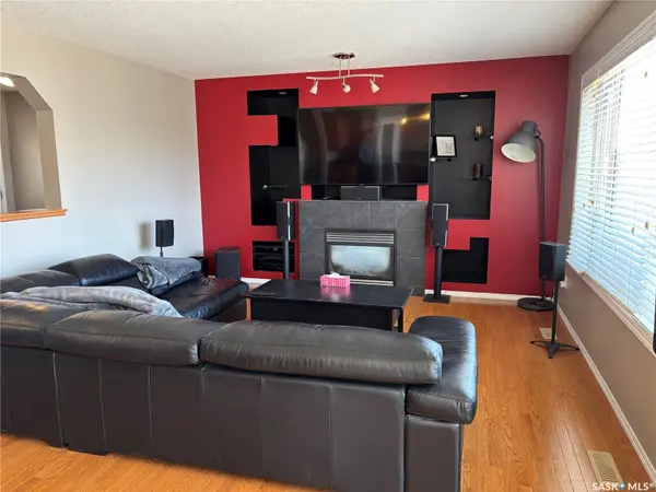 74 Woods CRESCENT, Edenwold Rm No.158, SK S4L 1C5