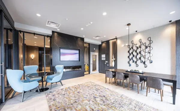 95 Dundas ST W #118, Oakville, ON L6M 5N4