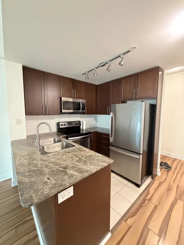 3985 Grand Park DR #2301, Mississauga, ON L5B 0H8