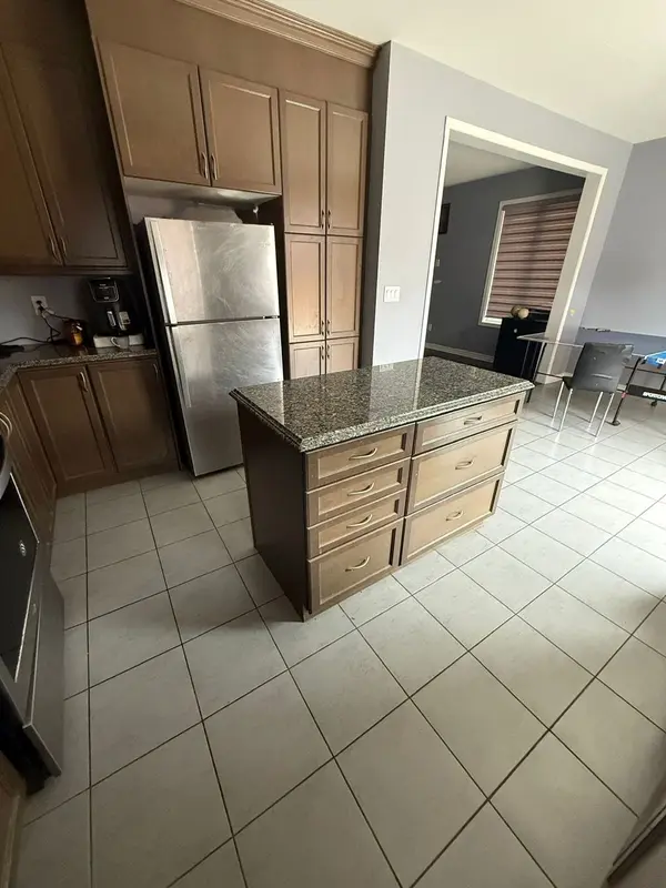 19 Averill RD, Brampton, ON L7A 5A7