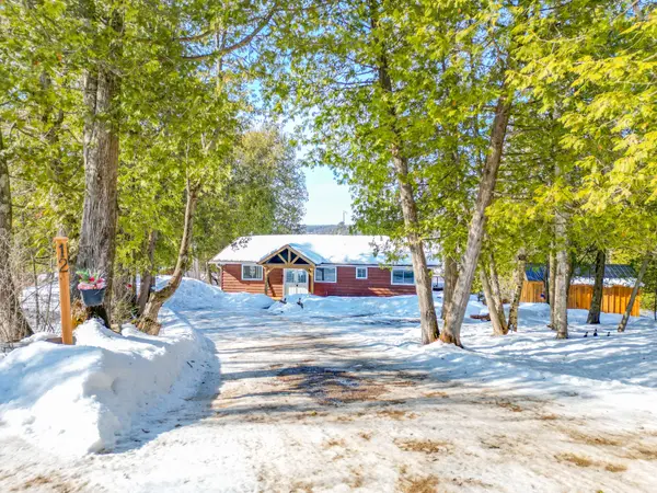 12 Cherry LN, East Ferris, ON P0H 1K0