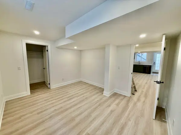 1040 EAGLETRACE DR, London North, ON N6G 0S5