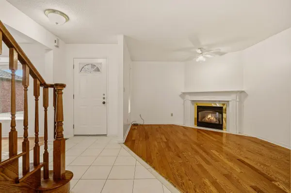 90 Lynette DR, Hamilton, ON L9B 2M5