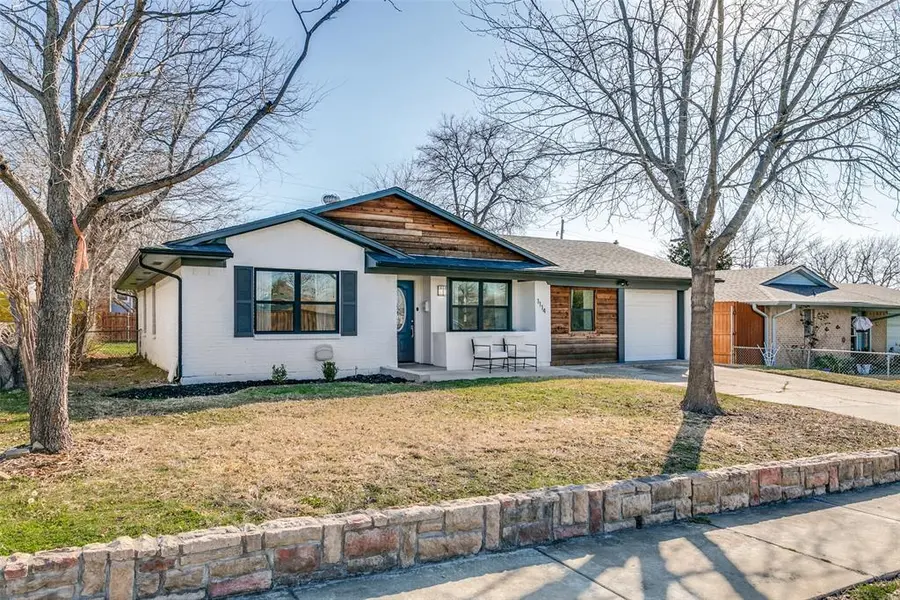 1114 Osceola Trail, Carrollton, TX 75006