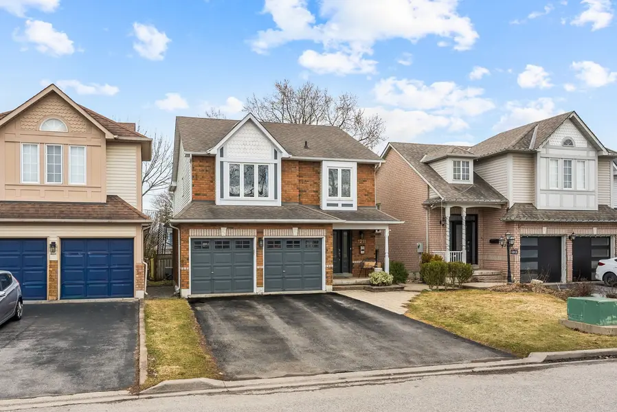 1211 Monica Cook PL, Pickering, ON L1W 4A4