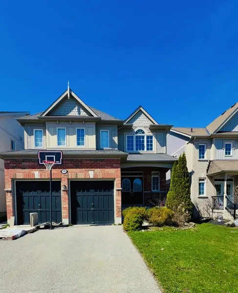 10 Bons AVE, Clarington, ON L1C 0B6