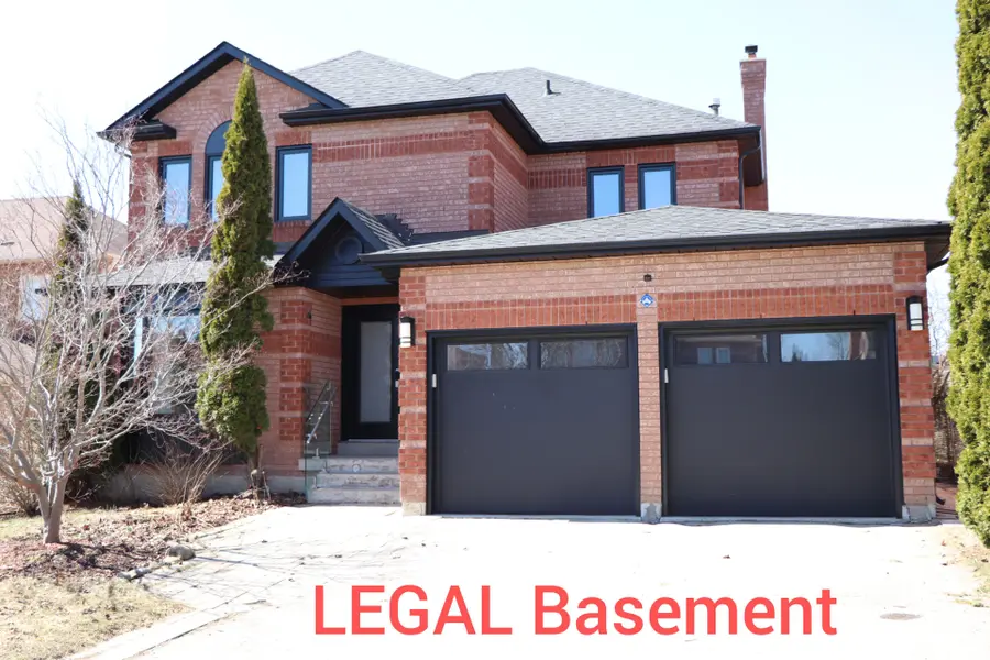 88 Tulip ST, Georgina, ON L4P 1C7