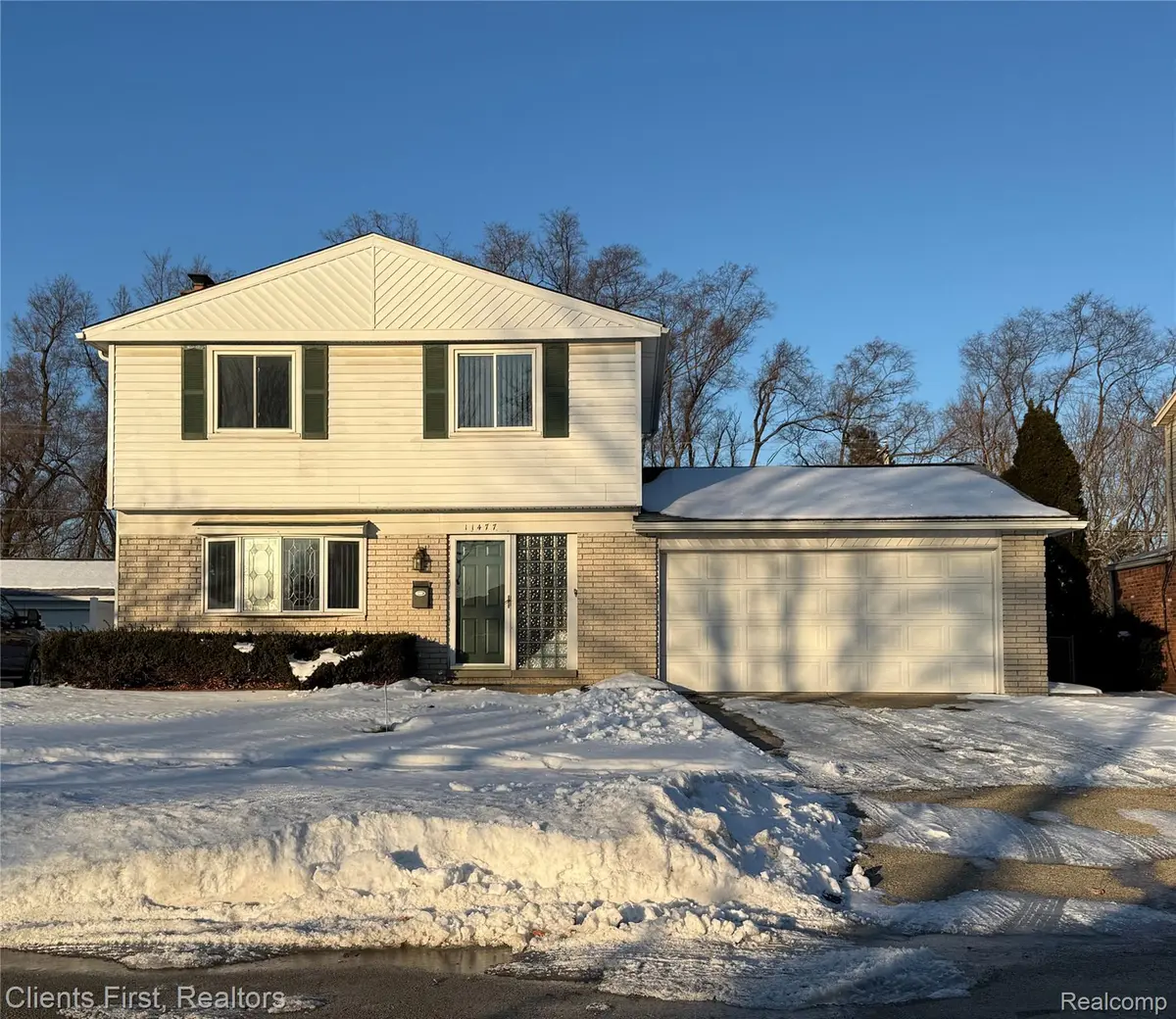 11477 Aspen DR, Plymouth Charter Township, MI 48170