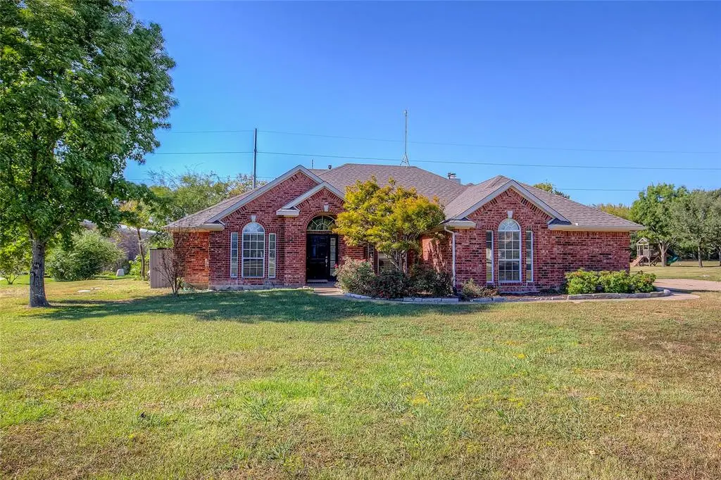 1157 Zajic Drive, Terrell, TX 75160