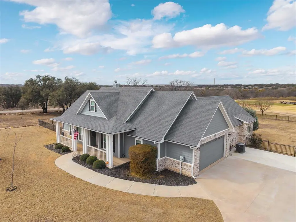 7562 Feather Bay Drive, Brownwood, TX 76801