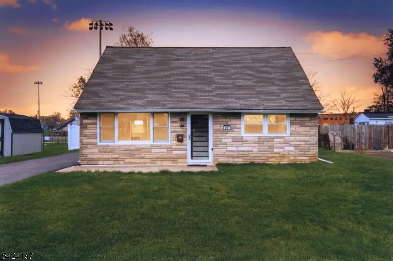 22 Farrell Ave, Ewing Twp., NJ 08618