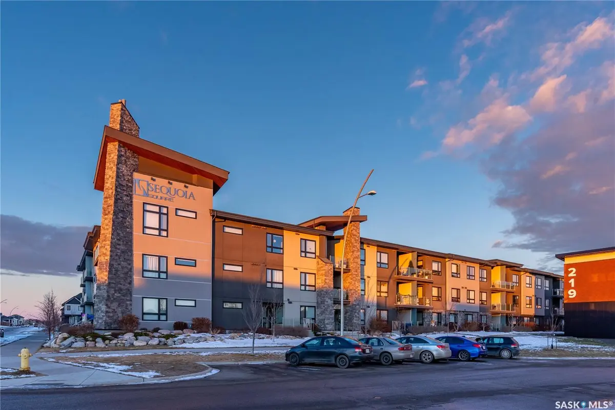 223 Evergreen SQUARE #104, Saskatoon, SK S7W 0W2