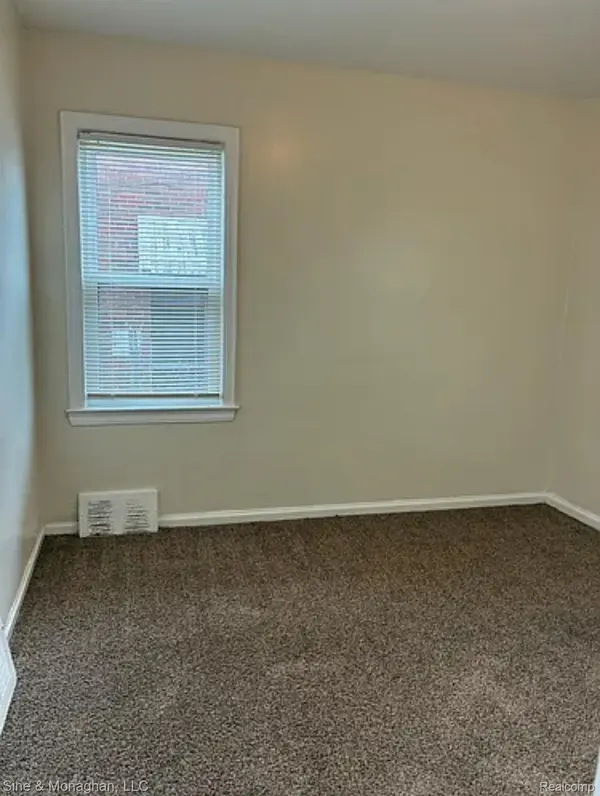 13679 Bringard DR, Detroit, MI 48205