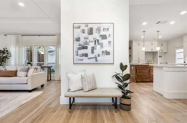 6402 Lakewood Boulevard, Dallas, TX 75214