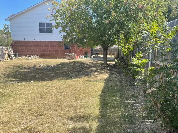 408 Centennial Place, Crowley, TX 76036