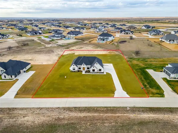 12491 Bella Crossing Drive, Fort Worth, TX 76126