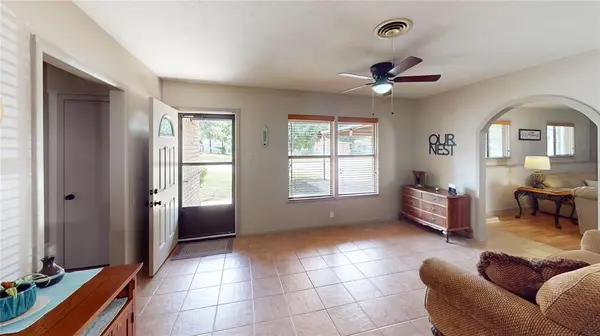 2013 S Walnut, Brady, TX 76825