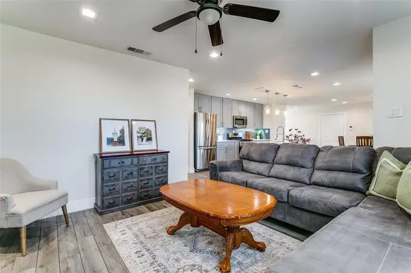 1114 Osceola Trail, Carrollton, TX 75006