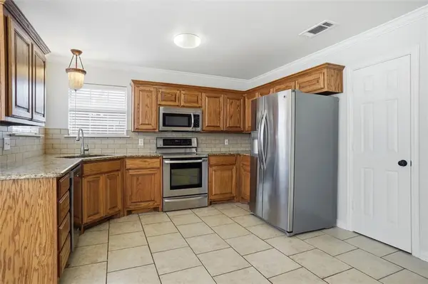 8102 Melrose Street E, White Settlement, TX 76108