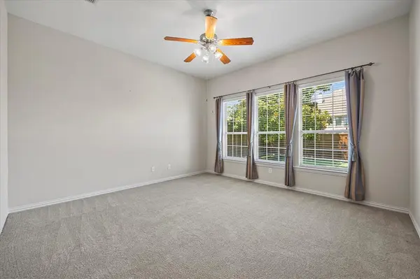 207 Leonard Way, Fate, TX 75087