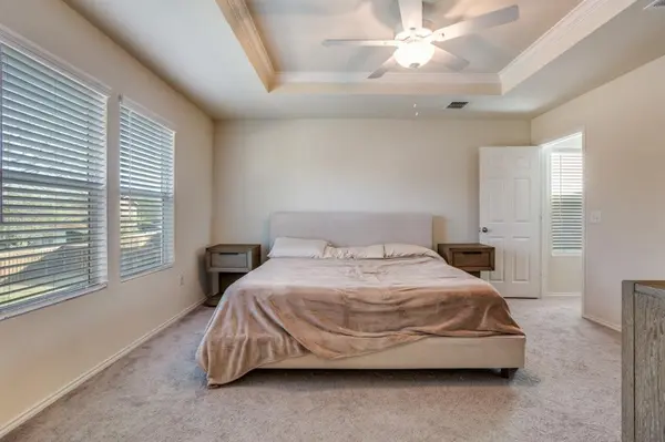 404 Glendale Drive, Van Alstyne, TX 75495