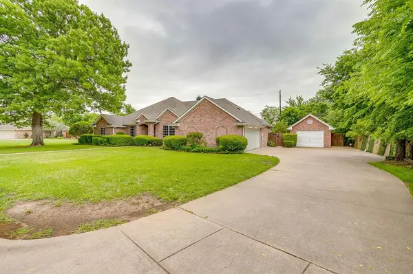 1619 Browning Lane, Cleburne, TX 76033