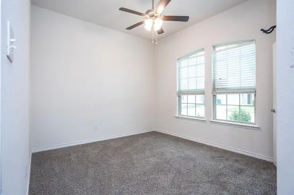 10415 Twisting Springs Drive, Aubrey, TX 76227