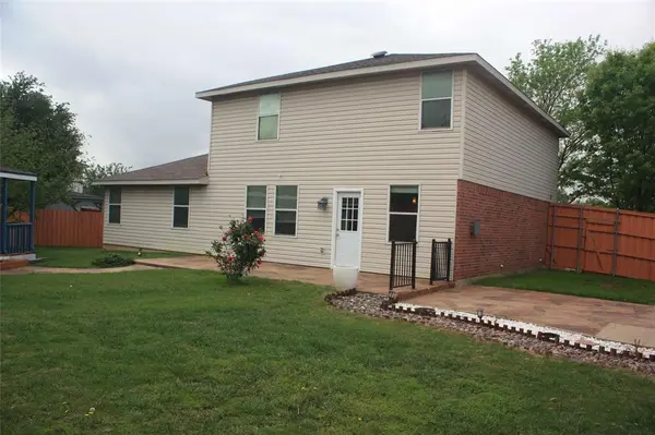 1328 Dandelion Trail, Burleson, TX 76028