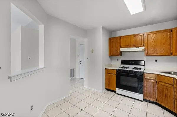 341 Silvia St, Ewing Twp., NJ 08628