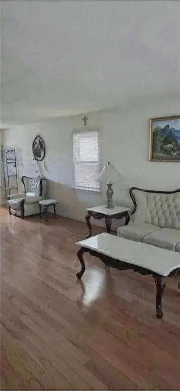 7211 Burchell AVE, Arverne, NY 11692