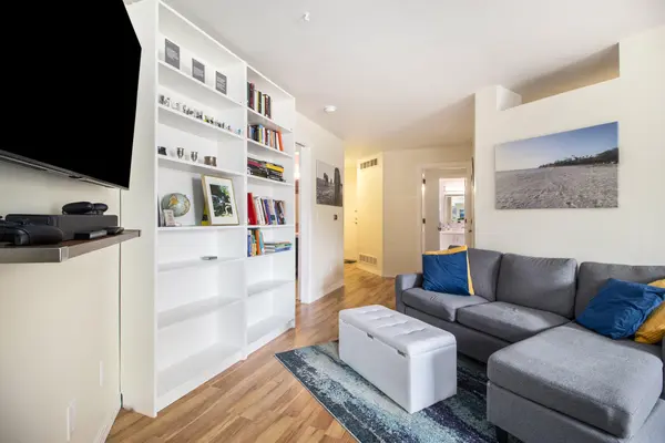 2221 S Huron Pkwy #2, Ann Arbor, MI 48104