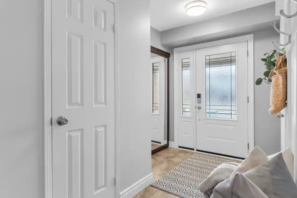 1211 Monica Cook PL, Pickering, ON L1W 4A4