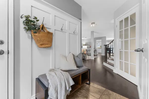 1211 Monica Cook PL, Pickering, ON L1W 4A4