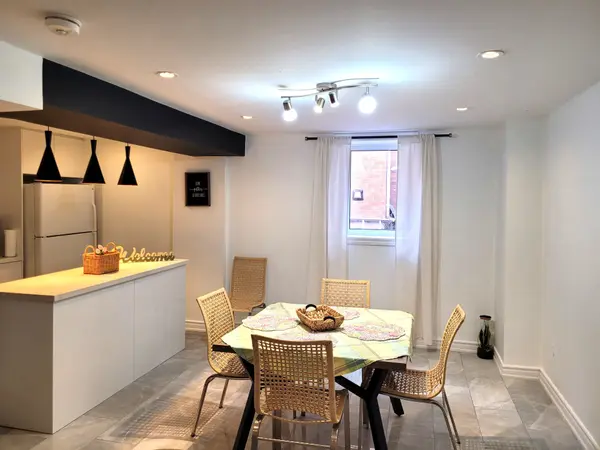 88 Tulip ST, Georgina, ON L4P 1C7