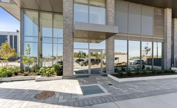 474 Caldari RD #410, Vaughan, ON L4K 0R5