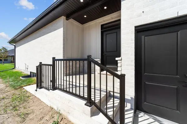 420 Erie ST, Warwick, ON N0M 2S0