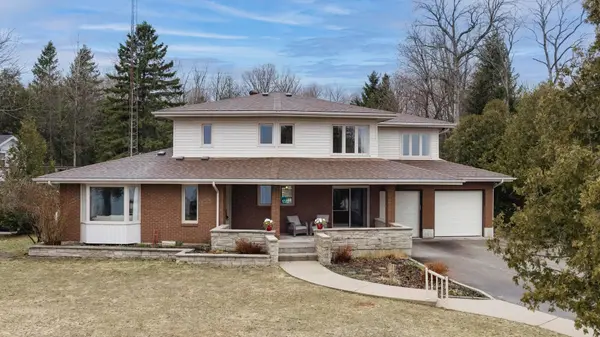 122 Cottage LN, Georgian Bluffs, ON N4K 5N4