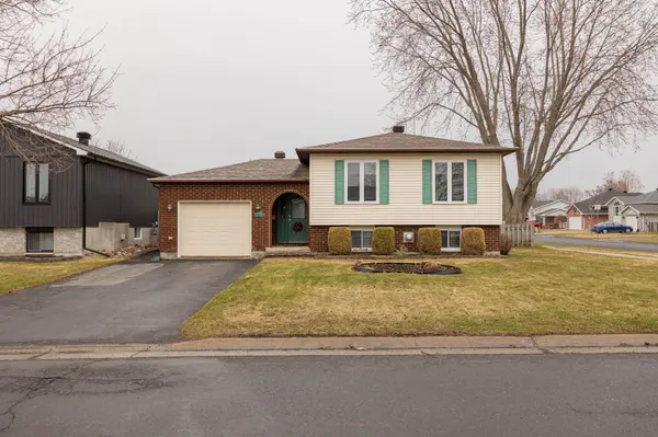 1613 Walton ST, Cornwall, ON K6H 7A7